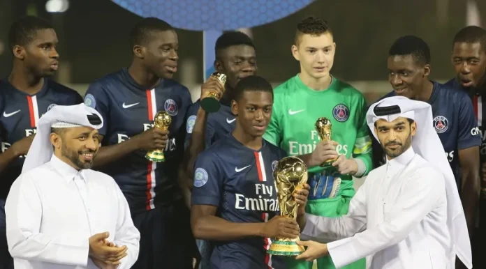 تتويج باريس سان جيرمان بكأس السوبر الأوروبي 2026 احتفال لاعبي باريس سان جيرمان بكأس السوبر الأوروبي على ملعب ريد بول أرينا في سالزبورغ